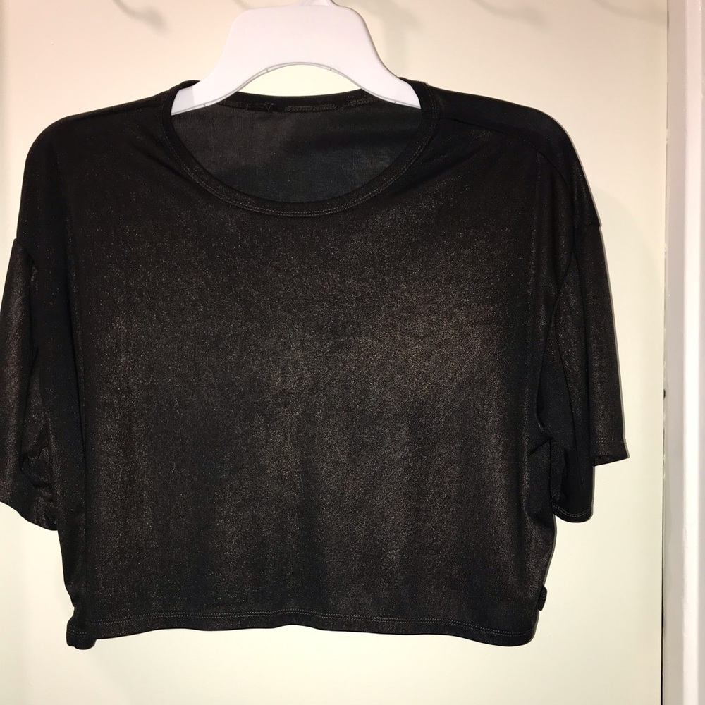 Cropped shirt